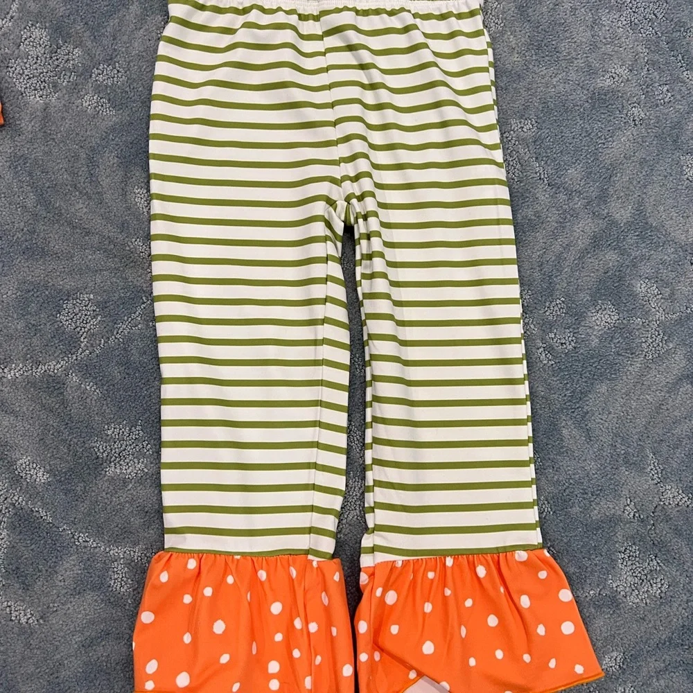 Festive Floral Pumpkin Costume Set - Orange and Green - Picture 3 of 8